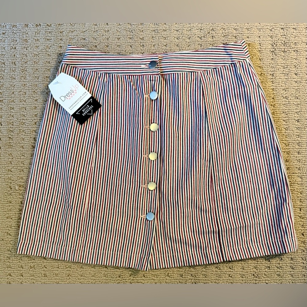 NWT - Striped Skirt - Red, White and Blue Sz Medium, button front